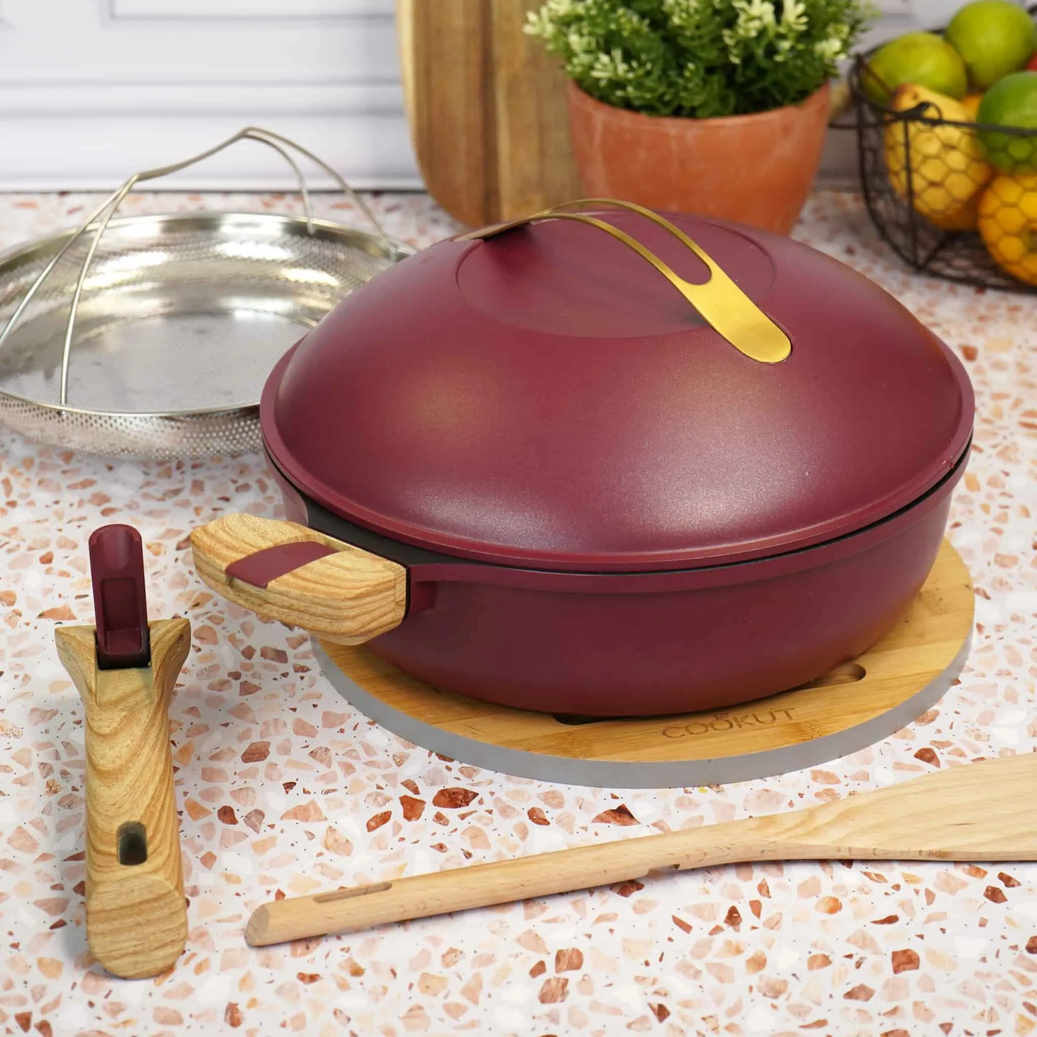 Cookut Lightweight Non-Stick Ruby Fabulous Pan, 28cm, BPA-Free